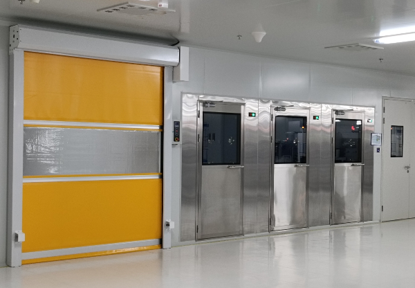 天津經(jīng)緯恒潤(rùn)科技風(fēng)淋室安裝完畢